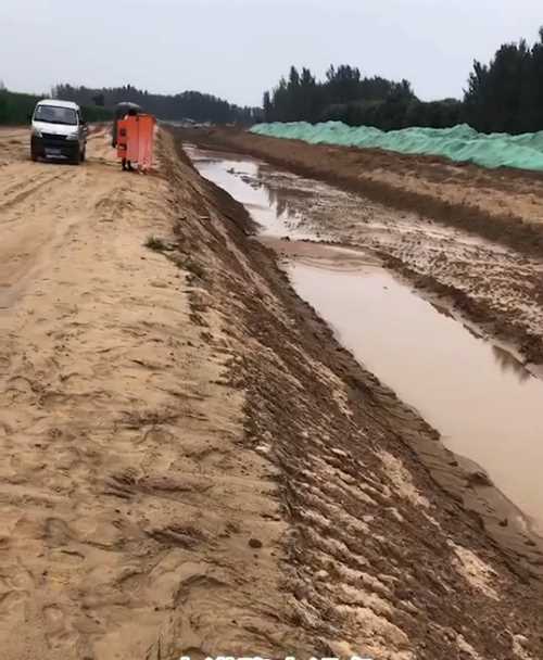 唐山路南区河道降水